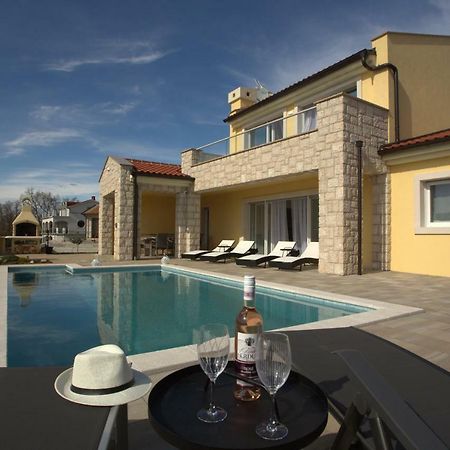 Luxury Villa Lidija Brzac Exterior photo