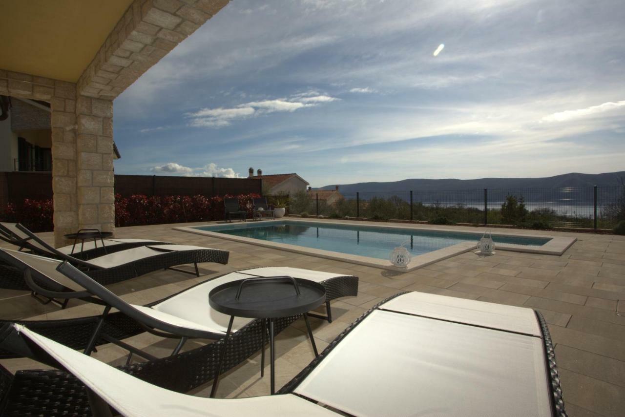 Luxury Villa Lidija Brzac Exterior photo