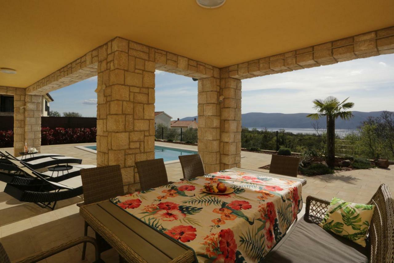 Luxury Villa Lidija Brzac Exterior photo