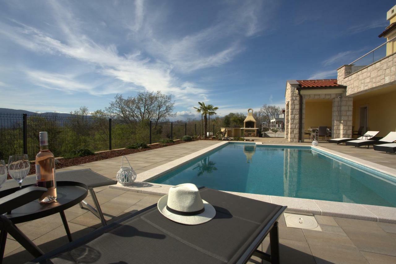 Luxury Villa Lidija Brzac Exterior photo