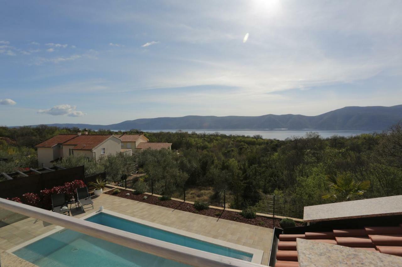 Luxury Villa Lidija Brzac Exterior photo