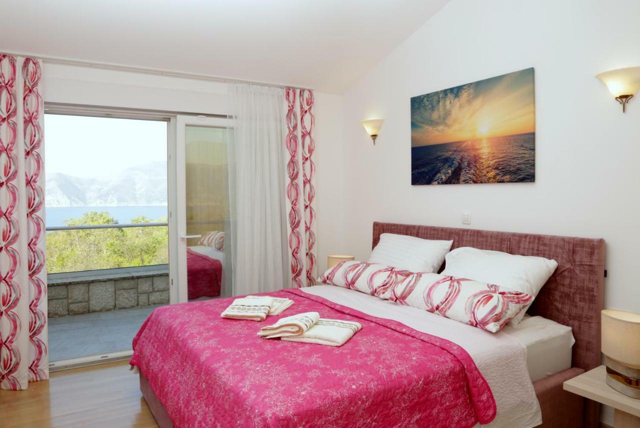 Luxury Villa Lidija Brzac Exterior photo