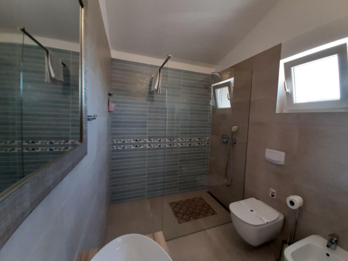 Luxury Villa Lidija Brzac Exterior photo